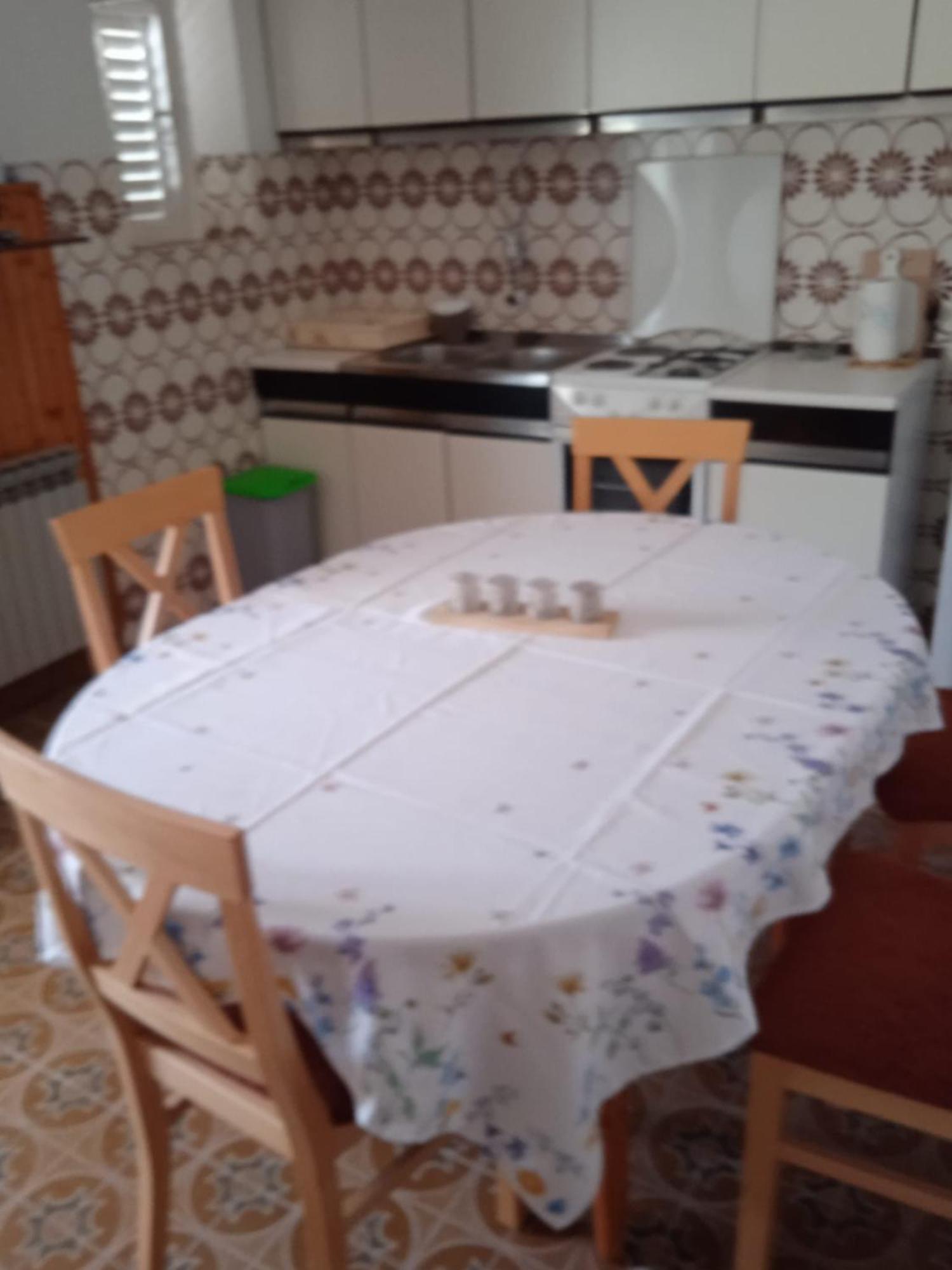 Apartments Marita Korcula Town Room photo
